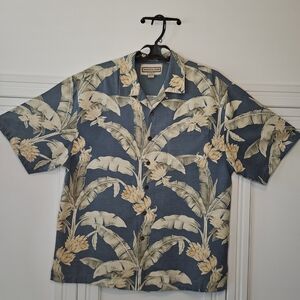 Jamaica Jaxx Blue and Tan Leaf Print Shirt